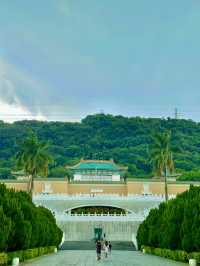 Scrolls, Jade, and Stillness: A Quiet Power at the National Palace Museum