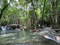 น้ำตกเอราวัณ (Erawan Waterfall)