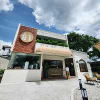 Nammies Pastry Cafe in JB