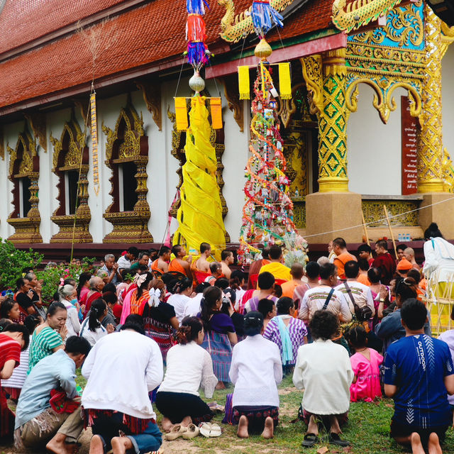 ประเพณีสรงน้ำพระธาตุศรีปกรณ์ธรรมมงคล