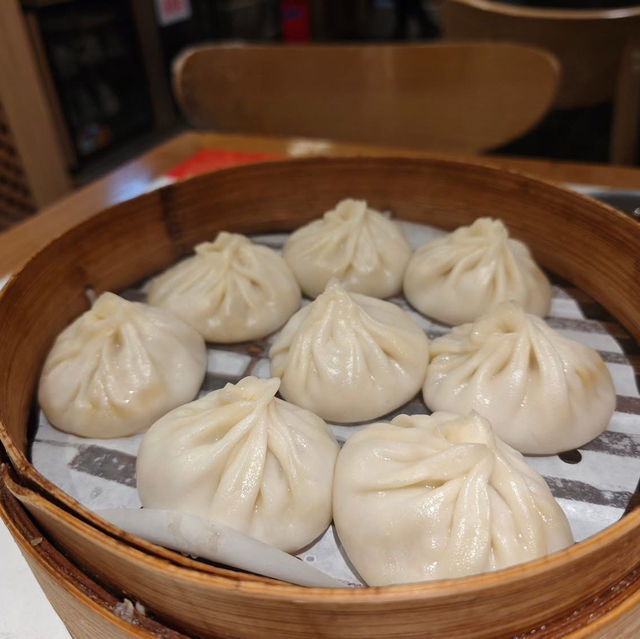 馋三尺蟹粉小笼 ร้านบะหมี่มันปูเซี่ยงไฮ้