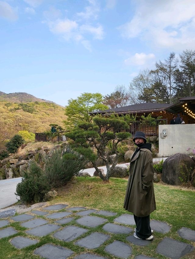 동백꽃 시즌에 정말 예쁜 부산 정원카페