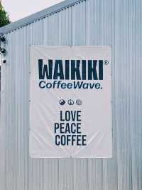 Waikiki Coffee Wave - คาเฟ่สไตล์บีชคลับ