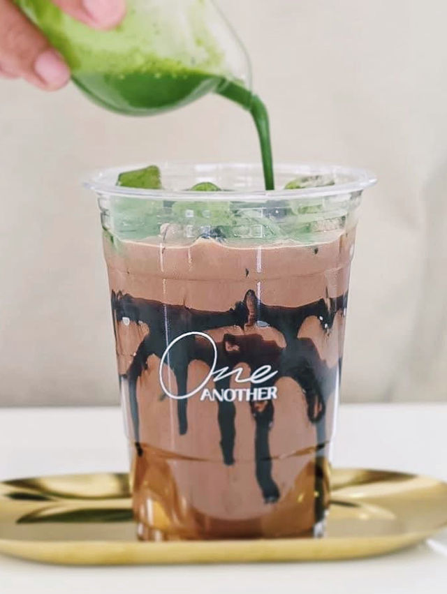 One Another Cafe กิ่งแก้ว : คาเฟ่สไตล์มินิมอล