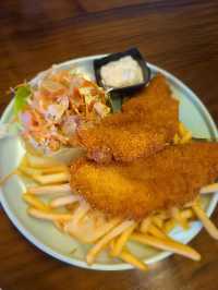 Where Comfort Food Meets Craft Vibes