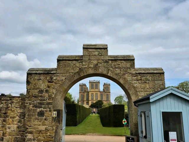 Hardwick Hall: Love for glass and grand history