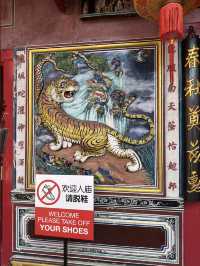 Hiang Thian Siang Ti Temple: A Serene Teochew Treasure in Kuching