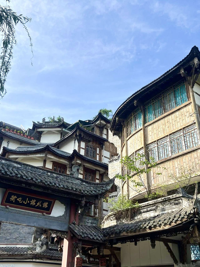 Golden Summit Route (Jinding):