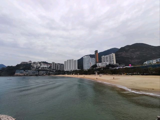 ชายหาดสวย ทางตอนใต้ของเกาะฮ่องกง