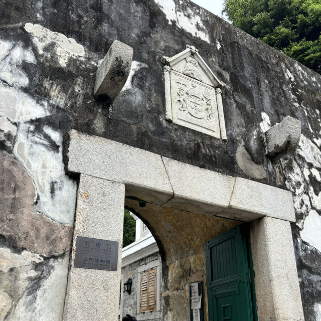 🇲🇴【マカオ】世界文化遺産！マカオの街を守った砲台！モンテの砦！