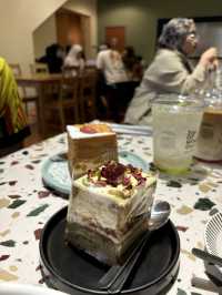 🍽 "Hidden Gem Near the Runway: JOMO Eatery Shines!" 🍰