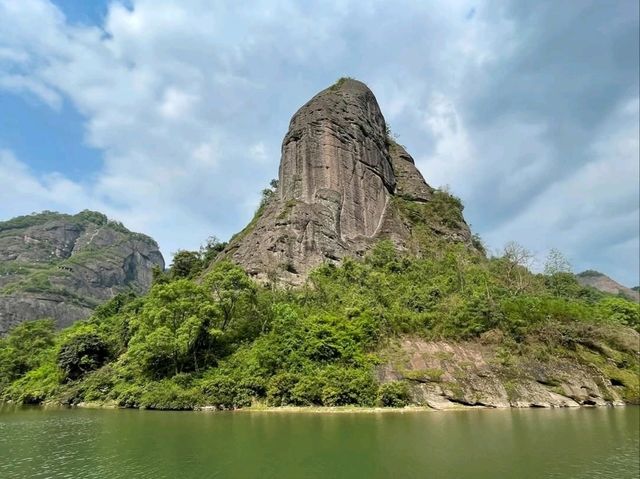 That Jaw-Dropping Cliffside Walk