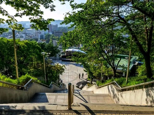 Naksan Park – Seoul’s Scenic City Escape