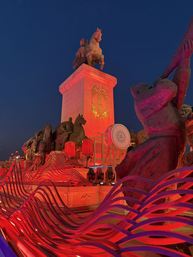 Modern arts amidst restless nightlife