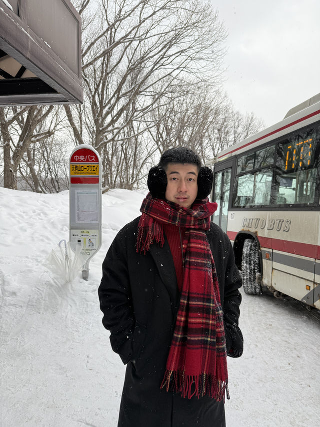  ❄️ 漫步在天狗山的雪徑上，耳邊是風聲與寂靜，眼前是白茫茫的世界。