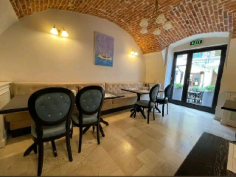 ที่ม้าขาว