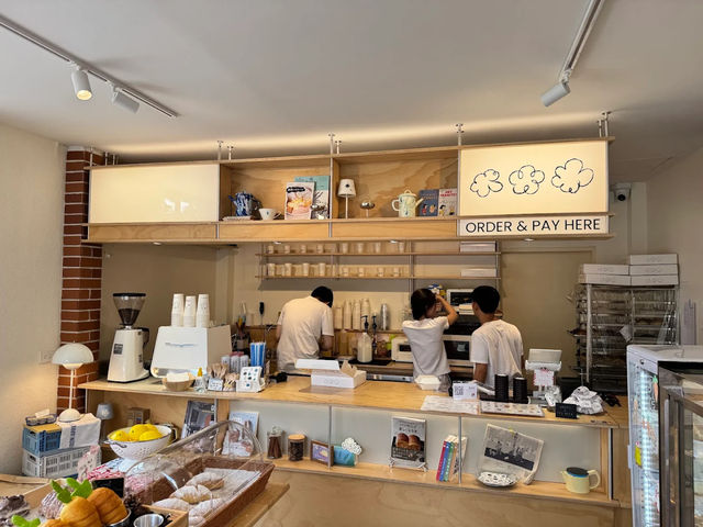 💛🍞 Round n Round – คาเฟ่น่ารัก ขนมปังโฮมเมด🥐🥖🍞