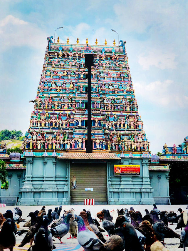 “Ipoh’s Divine Hilltop Gem: Kallumalai Temple Experience” 