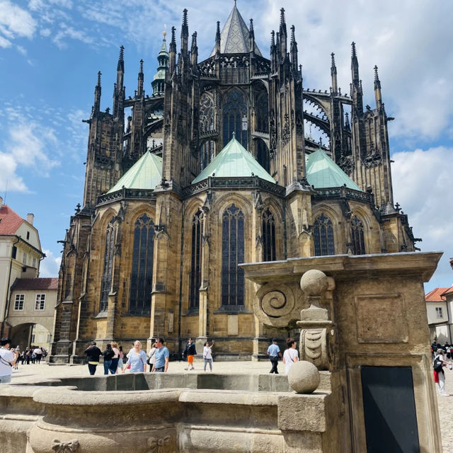 A Day of City Walking in Prague: Absolutely Breathtaking! 🚶‍♀️✨