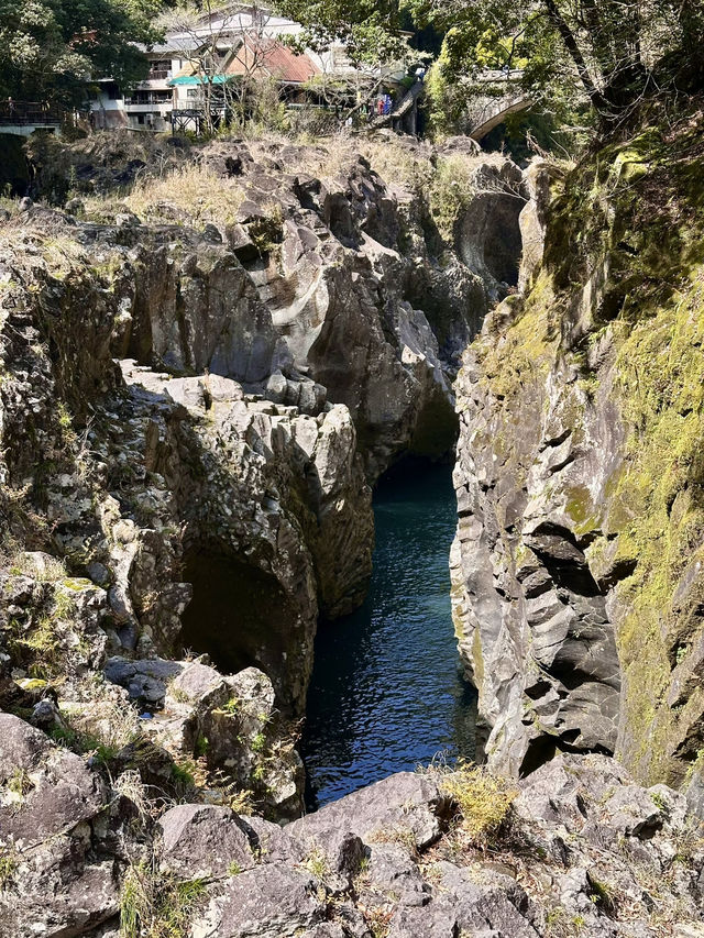 Into the Gorge: A Dreamy Day Trip from Fukuoka to Takachiho