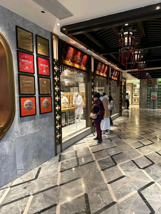 Where Time Honors Taste – Guangzhou’s Dim Sum Dynasty Since 1880