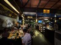 Rustic Charm at Mama Thai – A Group-Friendly Gem in Phnom Penh