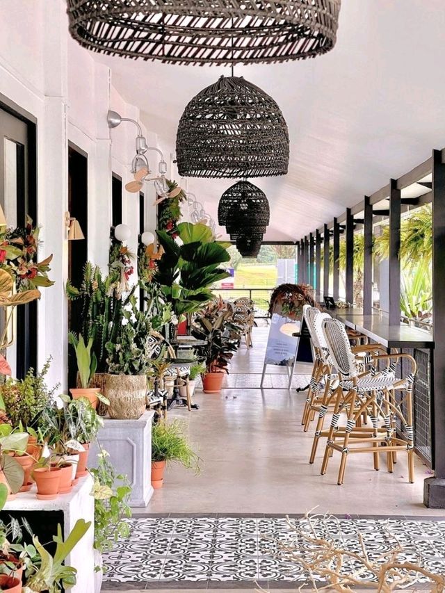 Café De Nicole’s Flower Singapore