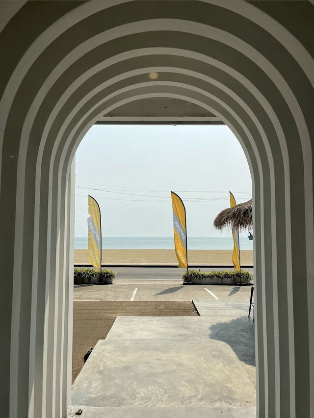 Summer House Pattaya ชิลๆริมหาดจอมเทียน