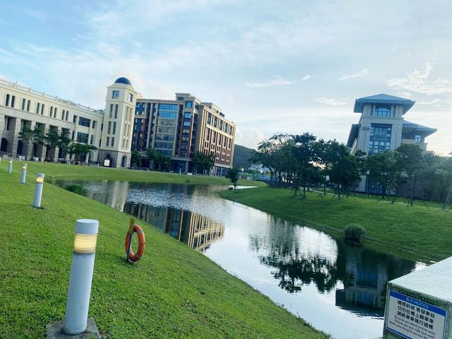 The Silent Gondolas: An Evening Walk Through UM's Dreamscape