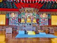 海と共鳴する神聖な空間、海東龍宮寺