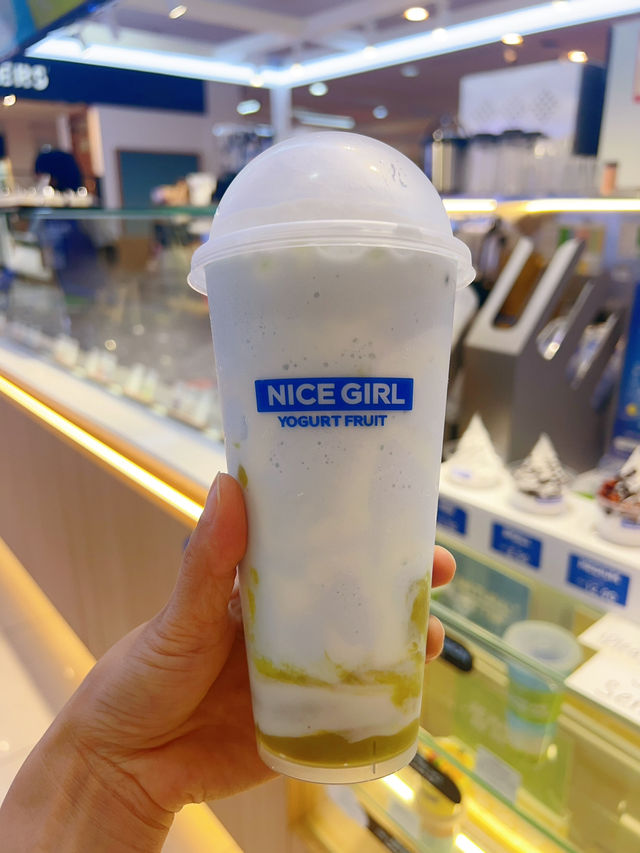 Melaka Must-Try: Nice Girl Yogurt Fruit’s DIY Frozen Yogurt Ice Cream & Smoothies!