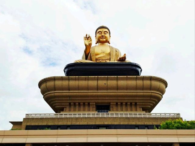 ยิ่งใหญ่อลังการ Fo Guang Shan✨️