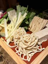 【東京🗼】六本木でおしゃれすぎるヘルシー薬膳きのこ鍋🍄