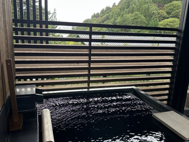 Fufu Kawaguchiko: A Luxurious Retreat with Mt. Fuji Views! 🇯🇵🗻