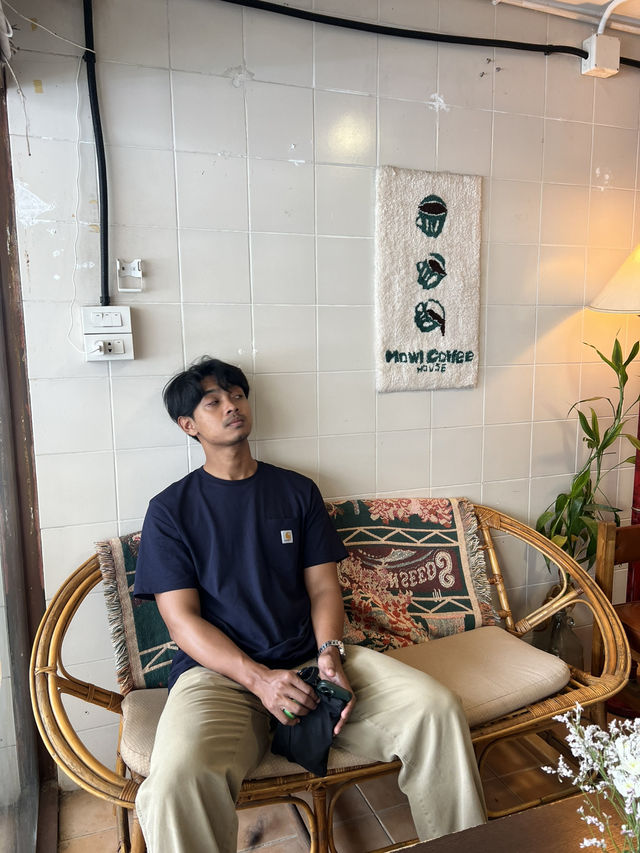 Howl Coffee House