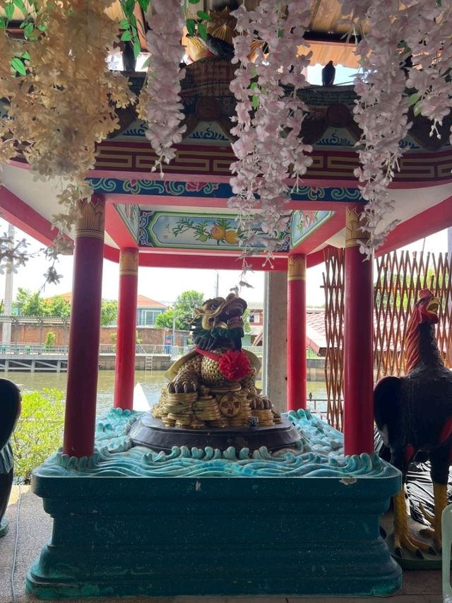 วังมัจฉา วัดกระทุ่มเสือปลา อ่อนนุช