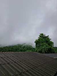 "ภาพบรรยกาศหมู่บ้านเล็กๆที่ชื่อว่า บ้านแม่ละงอง "