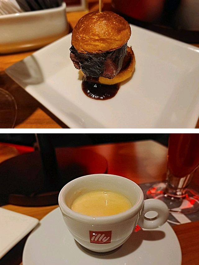 라이브공연이 펼쳐지는 힐튼도쿄(ヒルトン東京) バー＆ラウンジ ZATTA(바&라운지)