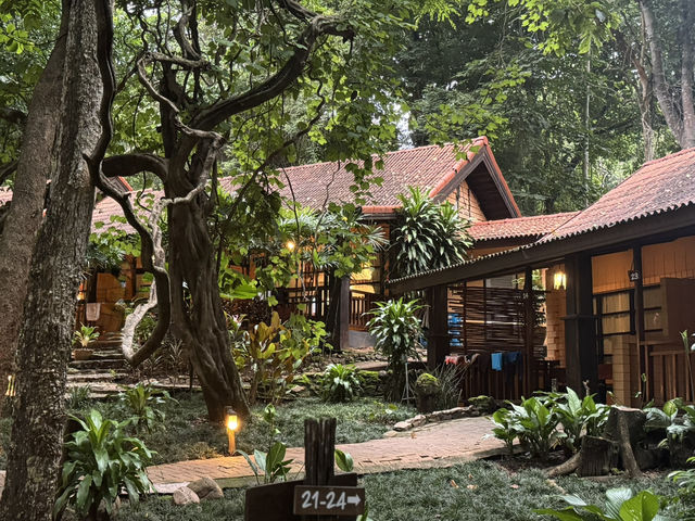 Home Phutoey River Kwai Hotspring Resort 