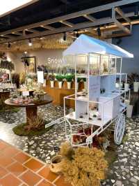 A Calm and Beautiful Space for Stationery Lovers in KL