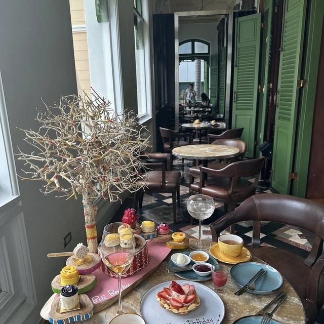 Paulette BKK — คาเฟ่ 4 ชั้นสุดละมุน 