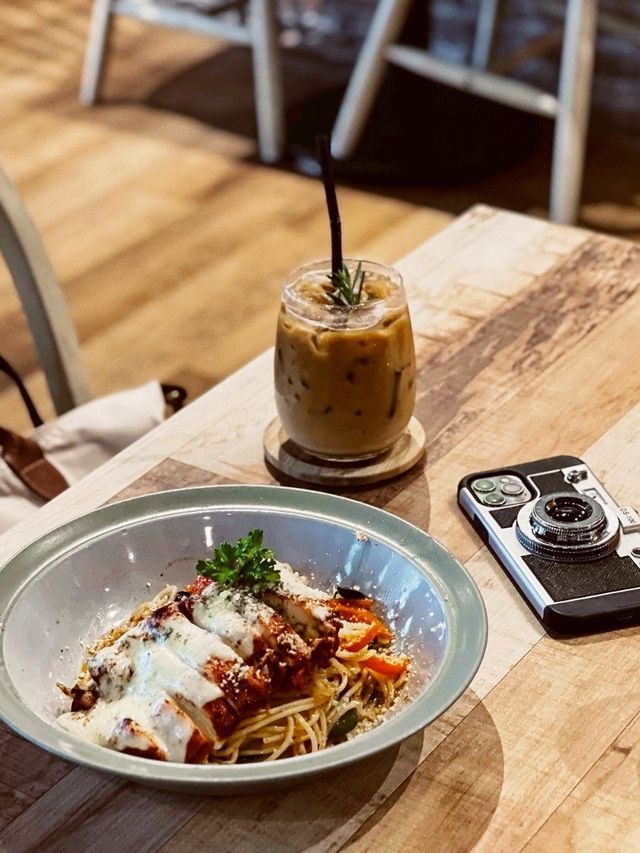 Light capture Cafe