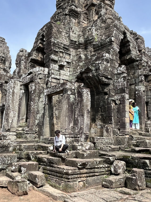 🛕 Bayon Temple — The Stone Faces of an Empire