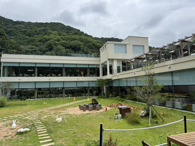 도심 속 자연.. 그 안의 카페