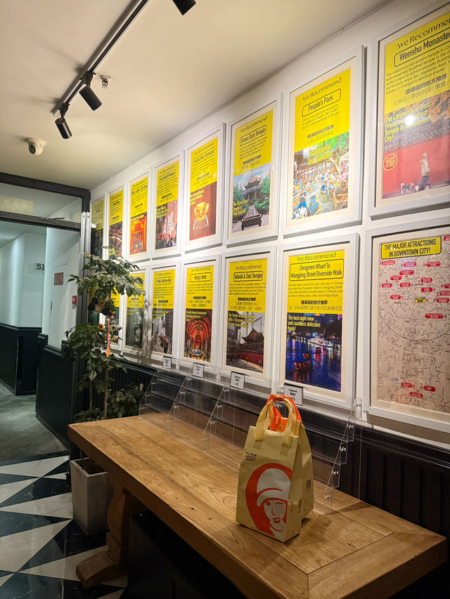 รีวิว Chengdu Local Tea Hostel 