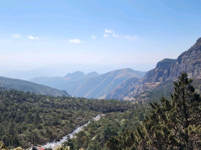 Which is your favourite mountain in China? 🏔⛰️