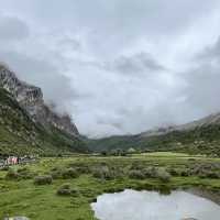  🌄 Gongga Lake (贡嘎错): A Gentle Trek with a Big Reward