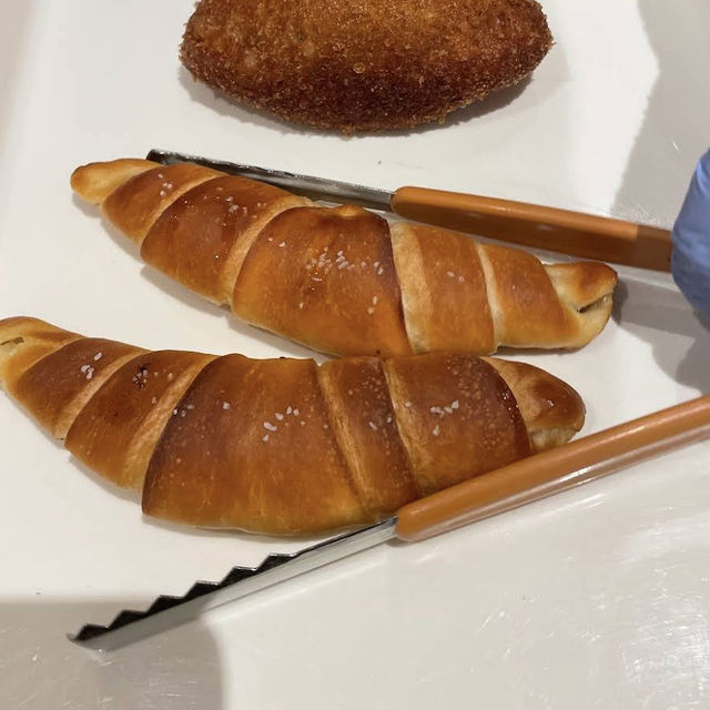 【東京/築地🇯🇵】美味しいのは海鮮だけじゃない🍞513bakery