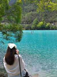 A must-visit blue moon lake in China 🩵