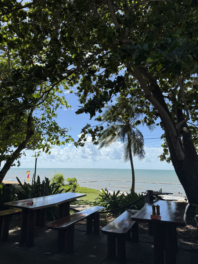 ケアンズ🇦🇺 景色が最高の海沿いカフェ🥑☀️
